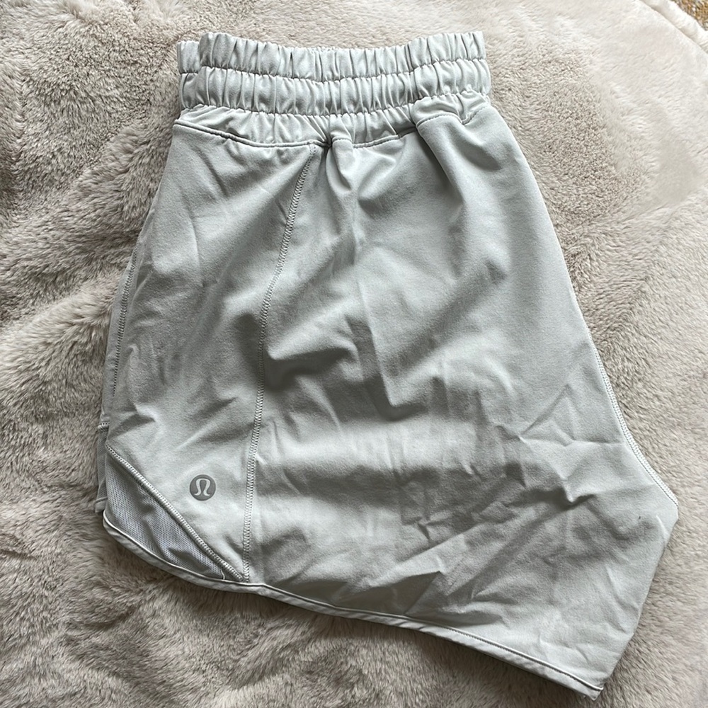 Lululemon track that shorts size 4